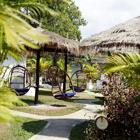 Penguin Pablo Bungalow Sihanoukville Exterior photo