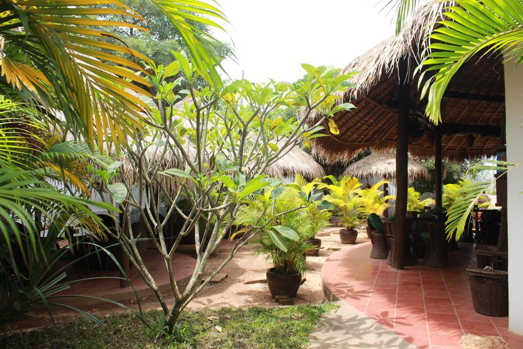 Penguin Pablo Bungalow Sihanoukville Exterior photo